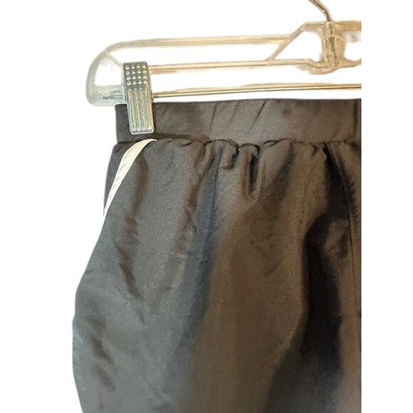 Under Armour Black White Lined Drawstring Loose Fit Athletic Shorts Women Sz S - Picture 4 of 8